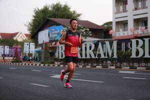 BIB: 21215
                            <button type="button" onclick="openModal(11710559)" class="btn btn-primary btn-sm float-right btn-popup" data-toggle="modal" data-target=".modal-high-quality">
                        <i class="fas fa-shopping-cart"></i> Add to Cart
                    </button>
                                            <button type="button" onclick="isThisMe(11710559, true)" class="btn btn-success btn-sm float-right btn-popup btn-isme hidden" data-toggle="tooltip" data-placement="bottom" title="นี่คือรูปของคุณใช่ไหม คลิกที่นี่เพื่อเอาเข้าอัลบั้ม">
                        <i class="fas fa-plus"></i> Add to album
                    </button>
                    <button type="button" onclick="isThisMe(11710559, false)" class="btn btn-warning btn-sm float-right btn-popup btn-isnotme hidden">
                        <i class="fas fa-ban"></i> Remove from album
                    </button>