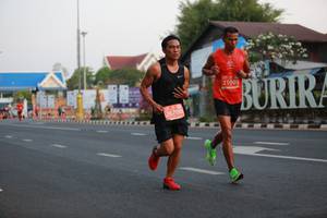 BIB: 21005, 26700
                            <button type="button" onclick="openModal(11719531)" class="btn btn-primary btn-sm float-right btn-popup" data-toggle="modal" data-target=".modal-high-quality">
                        <i class="fas fa-shopping-cart"></i> Add to Cart
                    </button>
                                            <button type="button" onclick="isThisMe(11719531, true)" class="btn btn-success btn-sm float-right btn-popup btn-isme hidden" data-toggle="tooltip" data-placement="bottom" title="นี่คือรูปของคุณใช่ไหม คลิกที่นี่เพื่อเอาเข้าอัลบั้ม">
                        <i class="fas fa-plus"></i> Add to album
                    </button>
                    <button type="button" onclick="isThisMe(11719531, false)" class="btn btn-warning btn-sm float-right btn-popup btn-isnotme hidden">
                        <i class="fas fa-ban"></i> Remove from album
                    </button>
