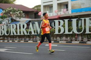 BIB: 27190
                            <button type="button" onclick="openModal(11729198)" class="btn btn-primary btn-sm float-right btn-popup" data-toggle="modal" data-target=".modal-high-quality">
                        <i class="fas fa-shopping-cart"></i> Add to Cart
                    </button>
                                            <button type="button" onclick="isThisMe(11729198, true)" class="btn btn-success btn-sm float-right btn-popup btn-isme hidden" data-toggle="tooltip" data-placement="bottom" title="นี่คือรูปของคุณใช่ไหม คลิกที่นี่เพื่อเอาเข้าอัลบั้ม">
                        <i class="fas fa-plus"></i> Add to album
                    </button>
                    <button type="button" onclick="isThisMe(11729198, false)" class="btn btn-warning btn-sm float-right btn-popup btn-isnotme hidden">
                        <i class="fas fa-ban"></i> Remove from album
                    </button>