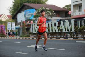 BIB: 20556
                            <button type="button" onclick="openModal(11722128)" class="btn btn-primary btn-sm float-right btn-popup" data-toggle="modal" data-target=".modal-high-quality">
                        <i class="fas fa-shopping-cart"></i> Add to Cart
                    </button>
                                            <button type="button" onclick="isThisMe(11722128, true)" class="btn btn-success btn-sm float-right btn-popup btn-isme hidden" data-toggle="tooltip" data-placement="bottom" title="นี่คือรูปของคุณใช่ไหม คลิกที่นี่เพื่อเอาเข้าอัลบั้ม">
                        <i class="fas fa-plus"></i> Add to album
                    </button>
                    <button type="button" onclick="isThisMe(11722128, false)" class="btn btn-warning btn-sm float-right btn-popup btn-isnotme hidden">
                        <i class="fas fa-ban"></i> Remove from album
                    </button>