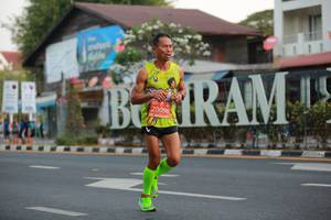 BIB: 20096
                            <button type="button" onclick="openModal(11725302)" class="btn btn-primary btn-sm float-right btn-popup" data-toggle="modal" data-target=".modal-high-quality">
                        <i class="fas fa-shopping-cart"></i> Add to Cart
                    </button>
                                            <button type="button" onclick="isThisMe(11725302, true)" class="btn btn-success btn-sm float-right btn-popup btn-isme hidden" data-toggle="tooltip" data-placement="bottom" title="นี่คือรูปของคุณใช่ไหม คลิกที่นี่เพื่อเอาเข้าอัลบั้ม">
                        <i class="fas fa-plus"></i> Add to album
                    </button>
                    <button type="button" onclick="isThisMe(11725302, false)" class="btn btn-warning btn-sm float-right btn-popup btn-isnotme hidden">
                        <i class="fas fa-ban"></i> Remove from album
                    </button>