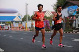 BIB: 25540
                            <button type="button" onclick="openModal(11778758)" class="btn btn-primary btn-sm float-right btn-popup" data-toggle="modal" data-target=".modal-high-quality">
                        <i class="fas fa-shopping-cart"></i> Add to Cart
                    </button>
                                            <button type="button" onclick="isThisMe(11778758, true)" class="btn btn-success btn-sm float-right btn-popup btn-isme hidden" data-toggle="tooltip" data-placement="bottom" title="นี่คือรูปของคุณใช่ไหม คลิกที่นี่เพื่อเอาเข้าอัลบั้ม">
                        <i class="fas fa-plus"></i> Add to album
                    </button>
                    <button type="button" onclick="isThisMe(11778758, false)" class="btn btn-warning btn-sm float-right btn-popup btn-isnotme hidden">
                        <i class="fas fa-ban"></i> Remove from album
                    </button>
