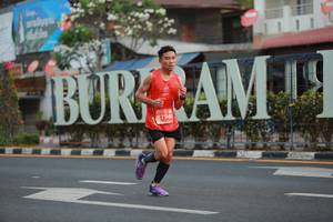 BIB: 81946
                            <button type="button" onclick="openModal(11726355)" class="btn btn-primary btn-sm float-right btn-popup" data-toggle="modal" data-target=".modal-high-quality">
                        <i class="fas fa-shopping-cart"></i> Add to Cart
                    </button>
                                            <button type="button" onclick="isThisMe(11726355, true)" class="btn btn-success btn-sm float-right btn-popup btn-isme hidden" data-toggle="tooltip" data-placement="bottom" title="นี่คือรูปของคุณใช่ไหม คลิกที่นี่เพื่อเอาเข้าอัลบั้ม">
                        <i class="fas fa-plus"></i> Add to album
                    </button>
                    <button type="button" onclick="isThisMe(11726355, false)" class="btn btn-warning btn-sm float-right btn-popup btn-isnotme hidden">
                        <i class="fas fa-ban"></i> Remove from album
                    </button>