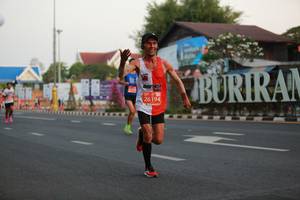 BIB: 26194
                            <button type="button" onclick="openModal(11727923)" class="btn btn-primary btn-sm float-right btn-popup" data-toggle="modal" data-target=".modal-high-quality">
                        <i class="fas fa-shopping-cart"></i> Add to Cart
                    </button>
                                            <button type="button" onclick="isThisMe(11727923, true)" class="btn btn-success btn-sm float-right btn-popup btn-isme hidden" data-toggle="tooltip" data-placement="bottom" title="นี่คือรูปของคุณใช่ไหม คลิกที่นี่เพื่อเอาเข้าอัลบั้ม">
                        <i class="fas fa-plus"></i> Add to album
                    </button>
                    <button type="button" onclick="isThisMe(11727923, false)" class="btn btn-warning btn-sm float-right btn-popup btn-isnotme hidden">
                        <i class="fas fa-ban"></i> Remove from album
                    </button>
