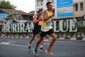 BIB: 2712, 403
                            <button type="button" onclick="openModal(11716033)" class="btn btn-primary btn-sm float-right btn-popup" data-toggle="modal" data-target=".modal-high-quality">
                        <i class="fas fa-shopping-cart"></i> Add to Cart
                    </button>
                                            <button type="button" onclick="isThisMe(11716033, true)" class="btn btn-success btn-sm float-right btn-popup btn-isme hidden" data-toggle="tooltip" data-placement="bottom" title="นี่คือรูปของคุณใช่ไหม คลิกที่นี่เพื่อเอาเข้าอัลบั้ม">
                        <i class="fas fa-plus"></i> Add to album
                    </button>
                    <button type="button" onclick="isThisMe(11716033, false)" class="btn btn-warning btn-sm float-right btn-popup btn-isnotme hidden">
                        <i class="fas fa-ban"></i> Remove from album
                    </button>