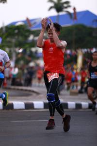 BIB: 251
                            <button type="button" onclick="openModal(11685410)" class="btn btn-primary btn-sm float-right btn-popup" data-toggle="modal" data-target=".modal-high-quality">
                        <i class="fas fa-shopping-cart"></i> Add to Cart
                    </button>
                                            <button type="button" onclick="isThisMe(11685410, true)" class="btn btn-success btn-sm float-right btn-popup btn-isme hidden" data-toggle="tooltip" data-placement="bottom" title="นี่คือรูปของคุณใช่ไหม คลิกที่นี่เพื่อเอาเข้าอัลบั้ม">
                        <i class="fas fa-plus"></i> Add to album
                    </button>
                    <button type="button" onclick="isThisMe(11685410, false)" class="btn btn-warning btn-sm float-right btn-popup btn-isnotme hidden">
                        <i class="fas fa-ban"></i> Remove from album
                    </button>
