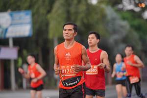 BIB: 8171, 585
                            <button type="button" onclick="openModal(11512979)" class="btn btn-primary btn-sm float-right btn-popup" data-toggle="modal" data-target=".modal-high-quality">
                        <i class="fas fa-shopping-cart"></i> Add to Cart
                    </button>
                                            <button type="button" onclick="isThisMe(11512979, true)" class="btn btn-success btn-sm float-right btn-popup btn-isme hidden" data-toggle="tooltip" data-placement="bottom" title="นี่คือรูปของคุณใช่ไหม คลิกที่นี่เพื่อเอาเข้าอัลบั้ม">
                        <i class="fas fa-plus"></i> Add to album
                    </button>
                    <button type="button" onclick="isThisMe(11512979, false)" class="btn btn-warning btn-sm float-right btn-popup btn-isnotme hidden">
                        <i class="fas fa-ban"></i> Remove from album
                    </button>