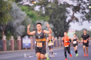 BIB: 21100
                            <button type="button" onclick="openModal(11643943)" class="btn btn-primary btn-sm float-right btn-popup" data-toggle="modal" data-target=".modal-high-quality">
                        <i class="fas fa-shopping-cart"></i> Add to Cart
                    </button>
                                            <button type="button" onclick="isThisMe(11643943, true)" class="btn btn-success btn-sm float-right btn-popup btn-isme hidden" data-toggle="tooltip" data-placement="bottom" title="นี่คือรูปของคุณใช่ไหม คลิกที่นี่เพื่อเอาเข้าอัลบั้ม">
                        <i class="fas fa-plus"></i> Add to album
                    </button>
                    <button type="button" onclick="isThisMe(11643943, false)" class="btn btn-warning btn-sm float-right btn-popup btn-isnotme hidden">
                        <i class="fas fa-ban"></i> Remove from album
                    </button>