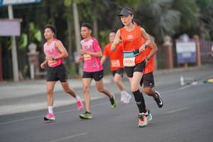 BIB: 28380
                            <button type="button" onclick="openModal(11647261)" class="btn btn-primary btn-sm float-right btn-popup" data-toggle="modal" data-target=".modal-high-quality">
                        <i class="fas fa-shopping-cart"></i> Add to Cart
                    </button>
                                            <button type="button" onclick="isThisMe(11647261, true)" class="btn btn-success btn-sm float-right btn-popup btn-isme hidden" data-toggle="tooltip" data-placement="bottom" title="นี่คือรูปของคุณใช่ไหม คลิกที่นี่เพื่อเอาเข้าอัลบั้ม">
                        <i class="fas fa-plus"></i> Add to album
                    </button>
                    <button type="button" onclick="isThisMe(11647261, false)" class="btn btn-warning btn-sm float-right btn-popup btn-isnotme hidden">
                        <i class="fas fa-ban"></i> Remove from album
                    </button>