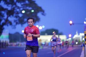 BIB: 267
                            <button type="button" onclick="openModal(11608995)" class="btn btn-primary btn-sm float-right btn-popup" data-toggle="modal" data-target=".modal-high-quality">
                        <i class="fas fa-shopping-cart"></i> Add to Cart
                    </button>
                                            <button type="button" onclick="isThisMe(11608995, true)" class="btn btn-success btn-sm float-right btn-popup btn-isme hidden" data-toggle="tooltip" data-placement="bottom" title="นี่คือรูปของคุณใช่ไหม คลิกที่นี่เพื่อเอาเข้าอัลบั้ม">
                        <i class="fas fa-plus"></i> Add to album
                    </button>
                    <button type="button" onclick="isThisMe(11608995, false)" class="btn btn-warning btn-sm float-right btn-popup btn-isnotme hidden">
                        <i class="fas fa-ban"></i> Remove from album
                    </button>