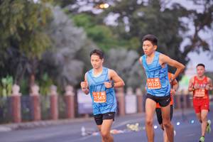 BIB: 20322, 25536, 21565
                            <button type="button" onclick="openModal(11607071)" class="btn btn-primary btn-sm float-right btn-popup" data-toggle="modal" data-target=".modal-high-quality">
                        <i class="fas fa-shopping-cart"></i> Add to Cart
                    </button>
                                            <button type="button" onclick="isThisMe(11607071, true)" class="btn btn-success btn-sm float-right btn-popup btn-isme hidden" data-toggle="tooltip" data-placement="bottom" title="นี่คือรูปของคุณใช่ไหม คลิกที่นี่เพื่อเอาเข้าอัลบั้ม">
                        <i class="fas fa-plus"></i> Add to album
                    </button>
                    <button type="button" onclick="isThisMe(11607071, false)" class="btn btn-warning btn-sm float-right btn-popup btn-isnotme hidden">
                        <i class="fas fa-ban"></i> Remove from album
                    </button>