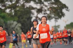 BIB: 28130
                            <button type="button" onclick="openModal(11668801)" class="btn btn-primary btn-sm float-right btn-popup" data-toggle="modal" data-target=".modal-high-quality">
                        <i class="fas fa-shopping-cart"></i> Add to Cart
                    </button>
                                            <button type="button" onclick="isThisMe(11668801, true)" class="btn btn-success btn-sm float-right btn-popup btn-isme hidden" data-toggle="tooltip" data-placement="bottom" title="นี่คือรูปของคุณใช่ไหม คลิกที่นี่เพื่อเอาเข้าอัลบั้ม">
                        <i class="fas fa-plus"></i> Add to album
                    </button>
                    <button type="button" onclick="isThisMe(11668801, false)" class="btn btn-warning btn-sm float-right btn-popup btn-isnotme hidden">
                        <i class="fas fa-ban"></i> Remove from album
                    </button>