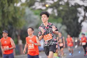BIB: 21433, 205
                            <button type="button" onclick="openModal(11646237)" class="btn btn-primary btn-sm float-right btn-popup" data-toggle="modal" data-target=".modal-high-quality">
                        <i class="fas fa-shopping-cart"></i> Add to Cart
                    </button>
                                            <button type="button" onclick="isThisMe(11646237, true)" class="btn btn-success btn-sm float-right btn-popup btn-isme hidden" data-toggle="tooltip" data-placement="bottom" title="นี่คือรูปของคุณใช่ไหม คลิกที่นี่เพื่อเอาเข้าอัลบั้ม">
                        <i class="fas fa-plus"></i> Add to album
                    </button>
                    <button type="button" onclick="isThisMe(11646237, false)" class="btn btn-warning btn-sm float-right btn-popup btn-isnotme hidden">
                        <i class="fas fa-ban"></i> Remove from album
                    </button>