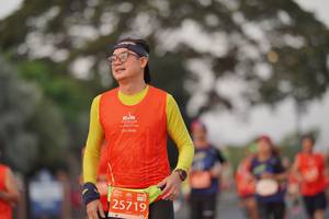 BIB: 25719
                            <button type="button" onclick="openModal(11668887)" class="btn btn-primary btn-sm float-right btn-popup" data-toggle="modal" data-target=".modal-high-quality">
                        <i class="fas fa-shopping-cart"></i> Add to Cart
                    </button>
                                            <button type="button" onclick="isThisMe(11668887, true)" class="btn btn-success btn-sm float-right btn-popup btn-isme hidden" data-toggle="tooltip" data-placement="bottom" title="นี่คือรูปของคุณใช่ไหม คลิกที่นี่เพื่อเอาเข้าอัลบั้ม">
                        <i class="fas fa-plus"></i> Add to album
                    </button>
                    <button type="button" onclick="isThisMe(11668887, false)" class="btn btn-warning btn-sm float-right btn-popup btn-isnotme hidden">
                        <i class="fas fa-ban"></i> Remove from album
                    </button>