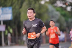 BIB: 21284
                            <button type="button" onclick="openModal(11647575)" class="btn btn-primary btn-sm float-right btn-popup" data-toggle="modal" data-target=".modal-high-quality">
                        <i class="fas fa-shopping-cart"></i> Add to Cart
                    </button>
                                            <button type="button" onclick="isThisMe(11647575, true)" class="btn btn-success btn-sm float-right btn-popup btn-isme hidden" data-toggle="tooltip" data-placement="bottom" title="นี่คือรูปของคุณใช่ไหม คลิกที่นี่เพื่อเอาเข้าอัลบั้ม">
                        <i class="fas fa-plus"></i> Add to album
                    </button>
                    <button type="button" onclick="isThisMe(11647575, false)" class="btn btn-warning btn-sm float-right btn-popup btn-isnotme hidden">
                        <i class="fas fa-ban"></i> Remove from album
                    </button>