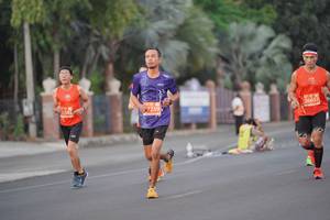 BIB: 25502, 7259, 26657
                            <button type="button" onclick="openModal(11646373)" class="btn btn-primary btn-sm float-right btn-popup" data-toggle="modal" data-target=".modal-high-quality">
                        <i class="fas fa-shopping-cart"></i> Add to Cart
                    </button>
                                            <button type="button" onclick="isThisMe(11646373, true)" class="btn btn-success btn-sm float-right btn-popup btn-isme hidden" data-toggle="tooltip" data-placement="bottom" title="นี่คือรูปของคุณใช่ไหม คลิกที่นี่เพื่อเอาเข้าอัลบั้ม">
                        <i class="fas fa-plus"></i> Add to album
                    </button>
                    <button type="button" onclick="isThisMe(11646373, false)" class="btn btn-warning btn-sm float-right btn-popup btn-isnotme hidden">
                        <i class="fas fa-ban"></i> Remove from album
                    </button>