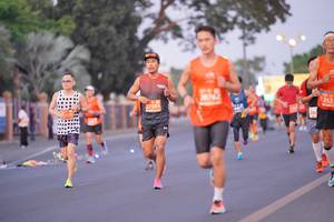 BIB: 255, 20762, 27083
                            <button type="button" onclick="openModal(11642993)" class="btn btn-primary btn-sm float-right btn-popup" data-toggle="modal" data-target=".modal-high-quality">
                        <i class="fas fa-shopping-cart"></i> Add to Cart
                    </button>
                                            <button type="button" onclick="isThisMe(11642993, true)" class="btn btn-success btn-sm float-right btn-popup btn-isme hidden" data-toggle="tooltip" data-placement="bottom" title="นี่คือรูปของคุณใช่ไหม คลิกที่นี่เพื่อเอาเข้าอัลบั้ม">
                        <i class="fas fa-plus"></i> Add to album
                    </button>
                    <button type="button" onclick="isThisMe(11642993, false)" class="btn btn-warning btn-sm float-right btn-popup btn-isnotme hidden">
                        <i class="fas fa-ban"></i> Remove from album
                    </button>