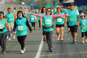 BIB: 50362, 5325, 50982, 1569, 51354, 50049
                            <button type="button" onclick="openModal(10537031)" class="btn btn-primary btn-sm float-right btn-popup" data-toggle="modal" data-target=".modal-high-quality">
                        <i class="fas fa-shopping-cart"></i> Add to Cart
                    </button>
                                            <button type="button" onclick="isThisMe(10537031, true)" class="btn btn-success btn-sm float-right btn-popup btn-isme hidden" data-toggle="tooltip" data-placement="bottom" title="นี่คือรูปของคุณใช่ไหม คลิกที่นี่เพื่อเอาเข้าอัลบั้ม">
                        <i class="fas fa-plus"></i> Add to album
                    </button>
                    <button type="button" onclick="isThisMe(10537031, false)" class="btn btn-warning btn-sm float-right btn-popup btn-isnotme hidden">
                        <i class="fas fa-ban"></i> Remove from album
                    </button>