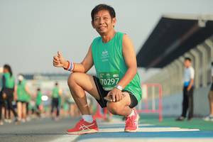 BIB: 70297
                            <button type="button" onclick="openModal(10537547)" class="btn btn-primary btn-sm float-right btn-popup" data-toggle="modal" data-target=".modal-high-quality">
                        <i class="fas fa-shopping-cart"></i> Add to Cart
                    </button>
                                            <button type="button" onclick="isThisMe(10537547, true)" class="btn btn-success btn-sm float-right btn-popup btn-isme hidden" data-toggle="tooltip" data-placement="bottom" title="นี่คือรูปของคุณใช่ไหม คลิกที่นี่เพื่อเอาเข้าอัลบั้ม">
                        <i class="fas fa-plus"></i> Add to album
                    </button>
                    <button type="button" onclick="isThisMe(10537547, false)" class="btn btn-warning btn-sm float-right btn-popup btn-isnotme hidden">
                        <i class="fas fa-ban"></i> Remove from album
                    </button>