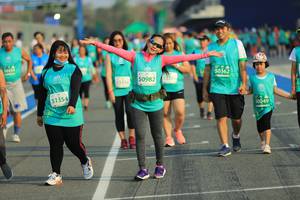 BIB: 50362, 50982, 53136, 51354, 0049
                            <button type="button" onclick="openModal(10537008)" class="btn btn-primary btn-sm float-right btn-popup" data-toggle="modal" data-target=".modal-high-quality">
                        <i class="fas fa-shopping-cart"></i> Add to Cart
                    </button>
                                            <button type="button" onclick="isThisMe(10537008, true)" class="btn btn-success btn-sm float-right btn-popup btn-isme hidden" data-toggle="tooltip" data-placement="bottom" title="นี่คือรูปของคุณใช่ไหม คลิกที่นี่เพื่อเอาเข้าอัลบั้ม">
                        <i class="fas fa-plus"></i> Add to album
                    </button>
                    <button type="button" onclick="isThisMe(10537008, false)" class="btn btn-warning btn-sm float-right btn-popup btn-isnotme hidden">
                        <i class="fas fa-ban"></i> Remove from album
                    </button>