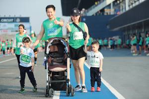 BIB: 900, 507, 50248, 51136
                            <button type="button" onclick="openModal(10536654)" class="btn btn-primary btn-sm float-right btn-popup" data-toggle="modal" data-target=".modal-high-quality">
                        <i class="fas fa-shopping-cart"></i> Add to Cart
                    </button>
                                            <button type="button" onclick="isThisMe(10536654, true)" class="btn btn-success btn-sm float-right btn-popup btn-isme hidden" data-toggle="tooltip" data-placement="bottom" title="นี่คือรูปของคุณใช่ไหม คลิกที่นี่เพื่อเอาเข้าอัลบั้ม">
                        <i class="fas fa-plus"></i> Add to album
                    </button>
                    <button type="button" onclick="isThisMe(10536654, false)" class="btn btn-warning btn-sm float-right btn-popup btn-isnotme hidden">
                        <i class="fas fa-ban"></i> Remove from album
                    </button>