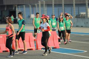 BIB: 15230, 003
                            <button type="button" onclick="openModal(10537297)" class="btn btn-primary btn-sm float-right btn-popup" data-toggle="modal" data-target=".modal-high-quality">
                        <i class="fas fa-shopping-cart"></i> Add to Cart
                    </button>
                                            <button type="button" onclick="isThisMe(10537297, true)" class="btn btn-success btn-sm float-right btn-popup btn-isme hidden" data-toggle="tooltip" data-placement="bottom" title="นี่คือรูปของคุณใช่ไหม คลิกที่นี่เพื่อเอาเข้าอัลบั้ม">
                        <i class="fas fa-plus"></i> Add to album
                    </button>
                    <button type="button" onclick="isThisMe(10537297, false)" class="btn btn-warning btn-sm float-right btn-popup btn-isnotme hidden">
                        <i class="fas fa-ban"></i> Remove from album
                    </button>