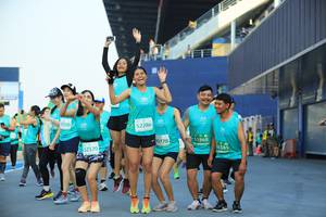 BIB: 52286, 51868, 0778, 0385, 2320
                            <button type="button" onclick="openModal(10536505)" class="btn btn-primary btn-sm float-right btn-popup" data-toggle="modal" data-target=".modal-high-quality">
                        <i class="fas fa-shopping-cart"></i> Add to Cart
                    </button>
                                            <button type="button" onclick="isThisMe(10536505, true)" class="btn btn-success btn-sm float-right btn-popup btn-isme hidden" data-toggle="tooltip" data-placement="bottom" title="นี่คือรูปของคุณใช่ไหม คลิกที่นี่เพื่อเอาเข้าอัลบั้ม">
                        <i class="fas fa-plus"></i> Add to album
                    </button>
                    <button type="button" onclick="isThisMe(10536505, false)" class="btn btn-warning btn-sm float-right btn-popup btn-isnotme hidden">
                        <i class="fas fa-ban"></i> Remove from album
                    </button>