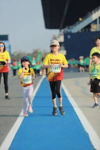 BIB: 1311, 080, 50501
                            <button type="button" onclick="openModal(10536792)" class="btn btn-primary btn-sm float-right btn-popup" data-toggle="modal" data-target=".modal-high-quality">
                        <i class="fas fa-shopping-cart"></i> Add to Cart
                    </button>
                                            <button type="button" onclick="isThisMe(10536792, true)" class="btn btn-success btn-sm float-right btn-popup btn-isme hidden" data-toggle="tooltip" data-placement="bottom" title="นี่คือรูปของคุณใช่ไหม คลิกที่นี่เพื่อเอาเข้าอัลบั้ม">
                        <i class="fas fa-plus"></i> Add to album
                    </button>
                    <button type="button" onclick="isThisMe(10536792, false)" class="btn btn-warning btn-sm float-right btn-popup btn-isnotme hidden">
                        <i class="fas fa-ban"></i> Remove from album
                    </button>