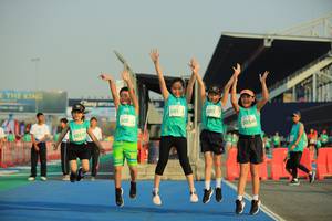 BIB: 5051, 505, 5095, 50543, 50517
                            <button type="button" onclick="openModal(10537220)" class="btn btn-primary btn-sm float-right btn-popup" data-toggle="modal" data-target=".modal-high-quality">
                        <i class="fas fa-shopping-cart"></i> Add to Cart
                    </button>
                                            <button type="button" onclick="isThisMe(10537220, true)" class="btn btn-success btn-sm float-right btn-popup btn-isme hidden" data-toggle="tooltip" data-placement="bottom" title="นี่คือรูปของคุณใช่ไหม คลิกที่นี่เพื่อเอาเข้าอัลบั้ม">
                        <i class="fas fa-plus"></i> Add to album
                    </button>
                    <button type="button" onclick="isThisMe(10537220, false)" class="btn btn-warning btn-sm float-right btn-popup btn-isnotme hidden">
                        <i class="fas fa-ban"></i> Remove from album
                    </button>