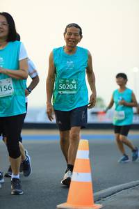 BIB: 156, 50204
                            <button type="button" onclick="openModal(10550895)" class="btn btn-primary btn-sm float-right btn-popup" data-toggle="modal" data-target=".modal-high-quality">
                        <i class="fas fa-shopping-cart"></i> Add to Cart
                    </button>
                                            <button type="button" onclick="isThisMe(10550895, true)" class="btn btn-success btn-sm float-right btn-popup btn-isme hidden" data-toggle="tooltip" data-placement="bottom" title="นี่คือรูปของคุณใช่ไหม คลิกที่นี่เพื่อเอาเข้าอัลบั้ม">
                        <i class="fas fa-plus"></i> Add to album
                    </button>
                    <button type="button" onclick="isThisMe(10550895, false)" class="btn btn-warning btn-sm float-right btn-popup btn-isnotme hidden">
                        <i class="fas fa-ban"></i> Remove from album
                    </button>