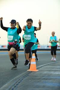 BIB: 50714, 51137
                            <button type="button" onclick="openModal(10550472)" class="btn btn-primary btn-sm float-right btn-popup" data-toggle="modal" data-target=".modal-high-quality">
                        <i class="fas fa-shopping-cart"></i> Add to Cart
                    </button>
                                            <button type="button" onclick="isThisMe(10550472, true)" class="btn btn-success btn-sm float-right btn-popup btn-isme hidden" data-toggle="tooltip" data-placement="bottom" title="นี่คือรูปของคุณใช่ไหม คลิกที่นี่เพื่อเอาเข้าอัลบั้ม">
                        <i class="fas fa-plus"></i> Add to album
                    </button>
                    <button type="button" onclick="isThisMe(10550472, false)" class="btn btn-warning btn-sm float-right btn-popup btn-isnotme hidden">
                        <i class="fas fa-ban"></i> Remove from album
                    </button>