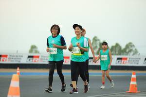 BIB: 50814, 61077, 50551
                            <button type="button" onclick="openModal(10565577)" class="btn btn-primary btn-sm float-right btn-popup" data-toggle="modal" data-target=".modal-high-quality">
                        <i class="fas fa-shopping-cart"></i> Add to Cart
                    </button>
                                            <button type="button" onclick="isThisMe(10565577, true)" class="btn btn-success btn-sm float-right btn-popup btn-isme hidden" data-toggle="tooltip" data-placement="bottom" title="นี่คือรูปของคุณใช่ไหม คลิกที่นี่เพื่อเอาเข้าอัลบั้ม">
                        <i class="fas fa-plus"></i> Add to album
                    </button>
                    <button type="button" onclick="isThisMe(10565577, false)" class="btn btn-warning btn-sm float-right btn-popup btn-isnotme hidden">
                        <i class="fas fa-ban"></i> Remove from album
                    </button>