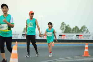 BIB: 51672, 50814, 50551
                            <button type="button" onclick="openModal(10565584)" class="btn btn-primary btn-sm float-right btn-popup" data-toggle="modal" data-target=".modal-high-quality">
                        <i class="fas fa-shopping-cart"></i> Add to Cart
                    </button>
                                            <button type="button" onclick="isThisMe(10565584, true)" class="btn btn-success btn-sm float-right btn-popup btn-isme hidden" data-toggle="tooltip" data-placement="bottom" title="นี่คือรูปของคุณใช่ไหม คลิกที่นี่เพื่อเอาเข้าอัลบั้ม">
                        <i class="fas fa-plus"></i> Add to album
                    </button>
                    <button type="button" onclick="isThisMe(10565584, false)" class="btn btn-warning btn-sm float-right btn-popup btn-isnotme hidden">
                        <i class="fas fa-ban"></i> Remove from album
                    </button>