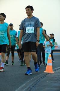 BIB: 53118, 988, 403
                            <button type="button" onclick="openModal(10565065)" class="btn btn-primary btn-sm float-right btn-popup" data-toggle="modal" data-target=".modal-high-quality">
                        <i class="fas fa-shopping-cart"></i> Add to Cart
                    </button>
                                            <button type="button" onclick="isThisMe(10565065, true)" class="btn btn-success btn-sm float-right btn-popup btn-isme hidden" data-toggle="tooltip" data-placement="bottom" title="นี่คือรูปของคุณใช่ไหม คลิกที่นี่เพื่อเอาเข้าอัลบั้ม">
                        <i class="fas fa-plus"></i> Add to album
                    </button>
                    <button type="button" onclick="isThisMe(10565065, false)" class="btn btn-warning btn-sm float-right btn-popup btn-isnotme hidden">
                        <i class="fas fa-ban"></i> Remove from album
                    </button>