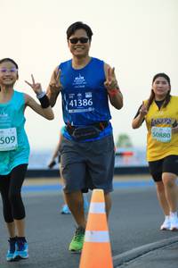 BIB: 41386, 509, 0880
                            <button type="button" onclick="openModal(10551400)" class="btn btn-primary btn-sm float-right btn-popup" data-toggle="modal" data-target=".modal-high-quality">
                        <i class="fas fa-shopping-cart"></i> Add to Cart
                    </button>
                                            <button type="button" onclick="isThisMe(10551400, true)" class="btn btn-success btn-sm float-right btn-popup btn-isme hidden" data-toggle="tooltip" data-placement="bottom" title="นี่คือรูปของคุณใช่ไหม คลิกที่นี่เพื่อเอาเข้าอัลบั้ม">
                        <i class="fas fa-plus"></i> Add to album
                    </button>
                    <button type="button" onclick="isThisMe(10551400, false)" class="btn btn-warning btn-sm float-right btn-popup btn-isnotme hidden">
                        <i class="fas fa-ban"></i> Remove from album
                    </button>