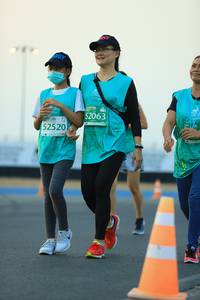 BIB: 52063, 52520
                            <button type="button" onclick="openModal(10565018)" class="btn btn-primary btn-sm float-right btn-popup" data-toggle="modal" data-target=".modal-high-quality">
                        <i class="fas fa-shopping-cart"></i> Add to Cart
                    </button>
                                            <button type="button" onclick="isThisMe(10565018, true)" class="btn btn-success btn-sm float-right btn-popup btn-isme hidden" data-toggle="tooltip" data-placement="bottom" title="นี่คือรูปของคุณใช่ไหม คลิกที่นี่เพื่อเอาเข้าอัลบั้ม">
                        <i class="fas fa-plus"></i> Add to album
                    </button>
                    <button type="button" onclick="isThisMe(10565018, false)" class="btn btn-warning btn-sm float-right btn-popup btn-isnotme hidden">
                        <i class="fas fa-ban"></i> Remove from album
                    </button>