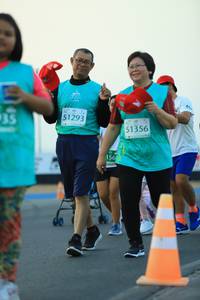 BIB: 51293, 51356, 156
                            <button type="button" onclick="openModal(10564953)" class="btn btn-primary btn-sm float-right btn-popup" data-toggle="modal" data-target=".modal-high-quality">
                        <i class="fas fa-shopping-cart"></i> Add to Cart
                    </button>
                                            <button type="button" onclick="isThisMe(10564953, true)" class="btn btn-success btn-sm float-right btn-popup btn-isme hidden" data-toggle="tooltip" data-placement="bottom" title="นี่คือรูปของคุณใช่ไหม คลิกที่นี่เพื่อเอาเข้าอัลบั้ม">
                        <i class="fas fa-plus"></i> Add to album
                    </button>
                    <button type="button" onclick="isThisMe(10564953, false)" class="btn btn-warning btn-sm float-right btn-popup btn-isnotme hidden">
                        <i class="fas fa-ban"></i> Remove from album
                    </button>