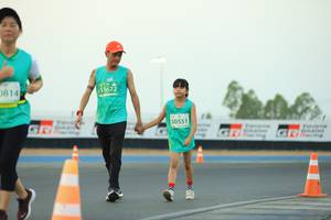 BIB: 51672, 0814, 50551
                            <button type="button" onclick="openModal(10565583)" class="btn btn-primary btn-sm float-right btn-popup" data-toggle="modal" data-target=".modal-high-quality">
                        <i class="fas fa-shopping-cart"></i> Add to Cart
                    </button>
                                            <button type="button" onclick="isThisMe(10565583, true)" class="btn btn-success btn-sm float-right btn-popup btn-isme hidden" data-toggle="tooltip" data-placement="bottom" title="นี่คือรูปของคุณใช่ไหม คลิกที่นี่เพื่อเอาเข้าอัลบั้ม">
                        <i class="fas fa-plus"></i> Add to album
                    </button>
                    <button type="button" onclick="isThisMe(10565583, false)" class="btn btn-warning btn-sm float-right btn-popup btn-isnotme hidden">
                        <i class="fas fa-ban"></i> Remove from album
                    </button>
