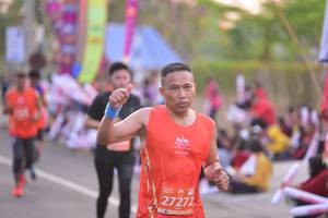 BIB: 27272
                            <button type="button" onclick="openModal(10828572)" class="btn btn-primary btn-sm float-right btn-popup" data-toggle="modal" data-target=".modal-high-quality">
                        <i class="fas fa-shopping-cart"></i> Add to Cart
                    </button>
                                            <button type="button" onclick="isThisMe(10828572, true)" class="btn btn-success btn-sm float-right btn-popup btn-isme hidden" data-toggle="tooltip" data-placement="bottom" title="นี่คือรูปของคุณใช่ไหม คลิกที่นี่เพื่อเอาเข้าอัลบั้ม">
                        <i class="fas fa-plus"></i> Add to album
                    </button>
                    <button type="button" onclick="isThisMe(10828572, false)" class="btn btn-warning btn-sm float-right btn-popup btn-isnotme hidden">
                        <i class="fas fa-ban"></i> Remove from album
                    </button>