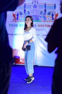 BIB: 
                            <button type="button" onclick="openModal(10569863)" class="btn btn-primary btn-sm float-right btn-popup" data-toggle="modal" data-target=".modal-high-quality">
                        <i class="fas fa-shopping-cart"></i> Add to Cart
                    </button>
                                            <button type="button" onclick="isThisMe(10569863, true)" class="btn btn-success btn-sm float-right btn-popup btn-isme hidden" data-toggle="tooltip" data-placement="bottom" title="นี่คือรูปของคุณใช่ไหม คลิกที่นี่เพื่อเอาเข้าอัลบั้ม">
                        <i class="fas fa-plus"></i> Add to album
                    </button>
                    <button type="button" onclick="isThisMe(10569863, false)" class="btn btn-warning btn-sm float-right btn-popup btn-isnotme hidden">
                        <i class="fas fa-ban"></i> Remove from album
                    </button>