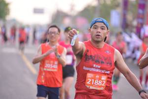 BIB: 20548, 21882
                            <button type="button" onclick="openModal(10836505)" class="btn btn-primary btn-sm float-right btn-popup" data-toggle="modal" data-target=".modal-high-quality">
                        <i class="fas fa-shopping-cart"></i> Add to Cart
                    </button>
                                            <button type="button" onclick="isThisMe(10836505, true)" class="btn btn-success btn-sm float-right btn-popup btn-isme hidden" data-toggle="tooltip" data-placement="bottom" title="นี่คือรูปของคุณใช่ไหม คลิกที่นี่เพื่อเอาเข้าอัลบั้ม">
                        <i class="fas fa-plus"></i> Add to album
                    </button>
                    <button type="button" onclick="isThisMe(10836505, false)" class="btn btn-warning btn-sm float-right btn-popup btn-isnotme hidden">
                        <i class="fas fa-ban"></i> Remove from album
                    </button>
