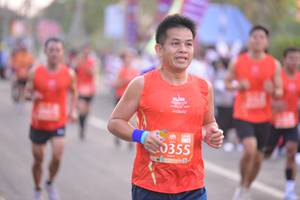 BIB: 0355
                            <button type="button" onclick="openModal(10818516)" class="btn btn-primary btn-sm float-right btn-popup" data-toggle="modal" data-target=".modal-high-quality">
                        <i class="fas fa-shopping-cart"></i> Add to Cart
                    </button>
                                            <button type="button" onclick="isThisMe(10818516, true)" class="btn btn-success btn-sm float-right btn-popup btn-isme hidden" data-toggle="tooltip" data-placement="bottom" title="นี่คือรูปของคุณใช่ไหม คลิกที่นี่เพื่อเอาเข้าอัลบั้ม">
                        <i class="fas fa-plus"></i> Add to album
                    </button>
                    <button type="button" onclick="isThisMe(10818516, false)" class="btn btn-warning btn-sm float-right btn-popup btn-isnotme hidden">
                        <i class="fas fa-ban"></i> Remove from album
                    </button>