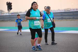 BIB: 5307, 53338
                            <button type="button" onclick="openModal(11987128)" class="btn btn-primary btn-sm float-right btn-popup" data-toggle="modal" data-target=".modal-high-quality">
                        <i class="fas fa-shopping-cart"></i> Add to Cart
                    </button>
                                            <button type="button" onclick="isThisMe(11987128, true)" class="btn btn-success btn-sm float-right btn-popup btn-isme hidden" data-toggle="tooltip" data-placement="bottom" title="นี่คือรูปของคุณใช่ไหม คลิกที่นี่เพื่อเอาเข้าอัลบั้ม">
                        <i class="fas fa-plus"></i> Add to album
                    </button>
                    <button type="button" onclick="isThisMe(11987128, false)" class="btn btn-warning btn-sm float-right btn-popup btn-isnotme hidden">
                        <i class="fas fa-ban"></i> Remove from album
                    </button>