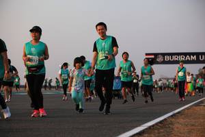 BIB: 5185
                            <button type="button" onclick="openModal(11918955)" class="btn btn-primary btn-sm float-right btn-popup" data-toggle="modal" data-target=".modal-high-quality">
                        <i class="fas fa-shopping-cart"></i> Add to Cart
                    </button>
                                            <button type="button" onclick="isThisMe(11918955, true)" class="btn btn-success btn-sm float-right btn-popup btn-isme hidden" data-toggle="tooltip" data-placement="bottom" title="นี่คือรูปของคุณใช่ไหม คลิกที่นี่เพื่อเอาเข้าอัลบั้ม">
                        <i class="fas fa-plus"></i> Add to album
                    </button>
                    <button type="button" onclick="isThisMe(11918955, false)" class="btn btn-warning btn-sm float-right btn-popup btn-isnotme hidden">
                        <i class="fas fa-ban"></i> Remove from album
                    </button>