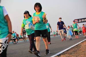 BIB: 512
                            <button type="button" onclick="openModal(11934241)" class="btn btn-primary btn-sm float-right btn-popup" data-toggle="modal" data-target=".modal-high-quality">
                        <i class="fas fa-shopping-cart"></i> Add to Cart
                    </button>
                                            <button type="button" onclick="isThisMe(11934241, true)" class="btn btn-success btn-sm float-right btn-popup btn-isme hidden" data-toggle="tooltip" data-placement="bottom" title="นี่คือรูปของคุณใช่ไหม คลิกที่นี่เพื่อเอาเข้าอัลบั้ม">
                        <i class="fas fa-plus"></i> Add to album
                    </button>
                    <button type="button" onclick="isThisMe(11934241, false)" class="btn btn-warning btn-sm float-right btn-popup btn-isnotme hidden">
                        <i class="fas fa-ban"></i> Remove from album
                    </button>