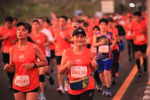 BIB: 140, 28620, 24349
                            <button type="button" onclick="openModal(12754523)" class="btn btn-primary btn-sm float-right btn-popup" data-toggle="modal" data-target=".modal-high-quality">
                        <i class="fas fa-shopping-cart"></i> Add to Cart
                    </button>
                                            <button type="button" onclick="isThisMe(12754523, true)" class="btn btn-success btn-sm float-right btn-popup btn-isme hidden" data-toggle="tooltip" data-placement="bottom" title="นี่คือรูปของคุณใช่ไหม คลิกที่นี่เพื่อเอาเข้าอัลบั้ม">
                        <i class="fas fa-plus"></i> Add to album
                    </button>
                    <button type="button" onclick="isThisMe(12754523, false)" class="btn btn-warning btn-sm float-right btn-popup btn-isnotme hidden">
                        <i class="fas fa-ban"></i> Remove from album
                    </button>