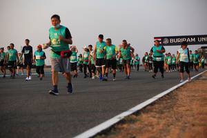 BIB: 
                            <button type="button" onclick="openModal(11916529)" class="btn btn-primary btn-sm float-right btn-popup" data-toggle="modal" data-target=".modal-high-quality">
                        <i class="fas fa-shopping-cart"></i> Add to Cart
                    </button>
                                            <button type="button" onclick="isThisMe(11916529, true)" class="btn btn-success btn-sm float-right btn-popup btn-isme hidden" data-toggle="tooltip" data-placement="bottom" title="นี่คือรูปของคุณใช่ไหม คลิกที่นี่เพื่อเอาเข้าอัลบั้ม">
                        <i class="fas fa-plus"></i> Add to album
                    </button>
                    <button type="button" onclick="isThisMe(11916529, false)" class="btn btn-warning btn-sm float-right btn-popup btn-isnotme hidden">
                        <i class="fas fa-ban"></i> Remove from album
                    </button>