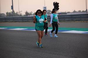 BIB: 5332
                            <button type="button" onclick="openModal(10562289)" class="btn btn-primary btn-sm float-right btn-popup" data-toggle="modal" data-target=".modal-high-quality">
                        <i class="fas fa-shopping-cart"></i> Add to Cart
                    </button>
                                            <button type="button" onclick="isThisMe(10562289, true)" class="btn btn-success btn-sm float-right btn-popup btn-isme hidden" data-toggle="tooltip" data-placement="bottom" title="นี่คือรูปของคุณใช่ไหม คลิกที่นี่เพื่อเอาเข้าอัลบั้ม">
                        <i class="fas fa-plus"></i> Add to album
                    </button>
                    <button type="button" onclick="isThisMe(10562289, false)" class="btn btn-warning btn-sm float-right btn-popup btn-isnotme hidden">
                        <i class="fas fa-ban"></i> Remove from album
                    </button>