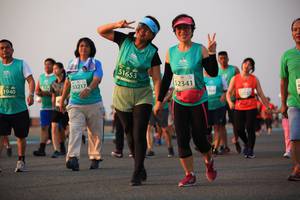 BIB: 51653, 52341, 53217, 1940
                            <button type="button" onclick="openModal(11926633)" class="btn btn-primary btn-sm float-right btn-popup" data-toggle="modal" data-target=".modal-high-quality">
                        <i class="fas fa-shopping-cart"></i> Add to Cart
                    </button>
                                            <button type="button" onclick="isThisMe(11926633, true)" class="btn btn-success btn-sm float-right btn-popup btn-isme hidden" data-toggle="tooltip" data-placement="bottom" title="นี่คือรูปของคุณใช่ไหม คลิกที่นี่เพื่อเอาเข้าอัลบั้ม">
                        <i class="fas fa-plus"></i> Add to album
                    </button>
                    <button type="button" onclick="isThisMe(11926633, false)" class="btn btn-warning btn-sm float-right btn-popup btn-isnotme hidden">
                        <i class="fas fa-ban"></i> Remove from album
                    </button>