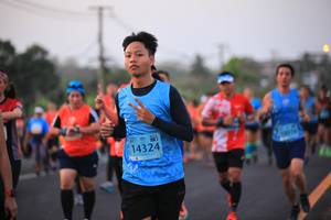 BIB: 14324
                            <button type="button" onclick="openModal(12769829)" class="btn btn-primary btn-sm float-right btn-popup" data-toggle="modal" data-target=".modal-high-quality">
                        <i class="fas fa-shopping-cart"></i> Add to Cart
                    </button>
                                            <button type="button" onclick="isThisMe(12769829, true)" class="btn btn-success btn-sm float-right btn-popup btn-isme hidden" data-toggle="tooltip" data-placement="bottom" title="นี่คือรูปของคุณใช่ไหม คลิกที่นี่เพื่อเอาเข้าอัลบั้ม">
                        <i class="fas fa-plus"></i> Add to album
                    </button>
                    <button type="button" onclick="isThisMe(12769829, false)" class="btn btn-warning btn-sm float-right btn-popup btn-isnotme hidden">
                        <i class="fas fa-ban"></i> Remove from album
                    </button>